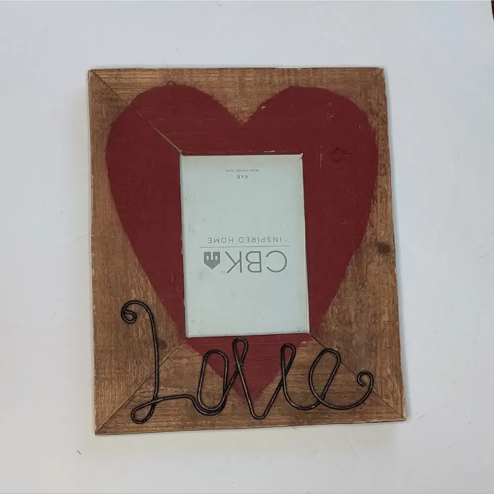 Valentine's Day Rustic Wooden Heart Picture‎ Frame Stand Wired Love Writing